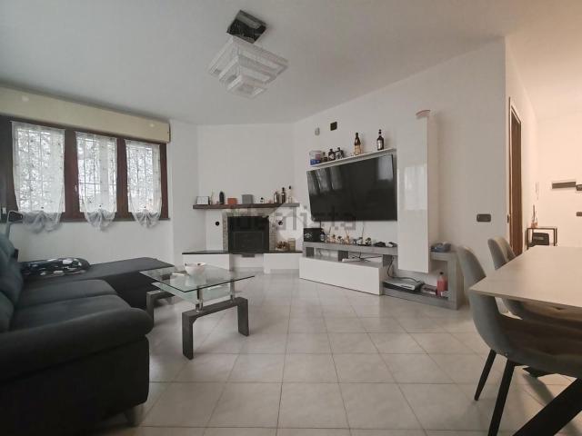 Appartamento in vendita a Locate Triulzi, Lombardia