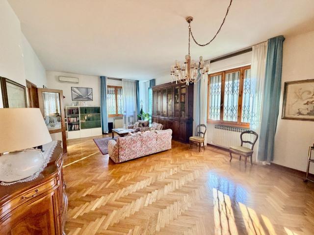 Appartamento in vendita a San Martino, Campi Bisenzio