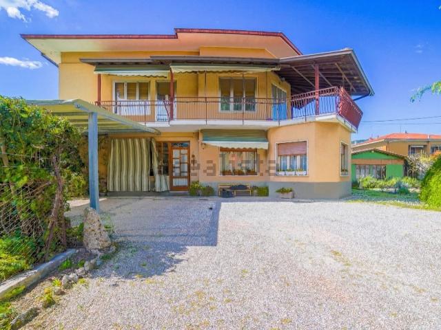 Appartamento in vendita a San Pietro In Cariano, Veneto