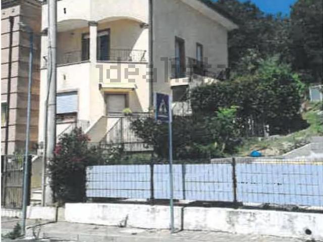 Appartamento in vendita a Fratte, Sassofeltrio