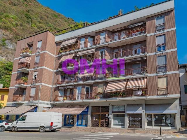 Appartamento in vendita a Laveno, Laveno-Mombello