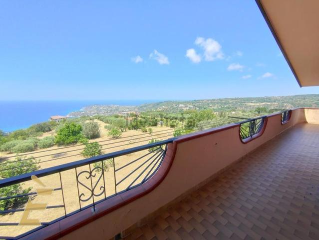 Appartamento in vendita a Calabria, Vibo Valentia