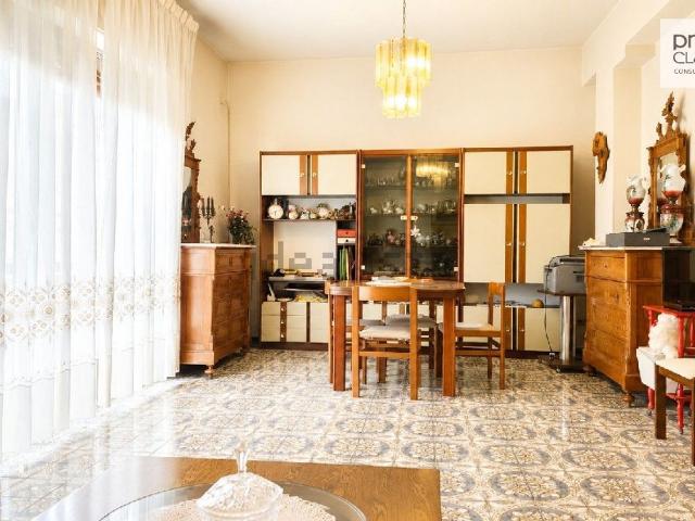 Appartamento in vendita a Vittoria, Sicilia