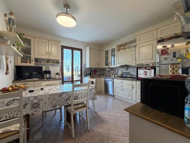 Appartamento in vendita a Prato, Toscana