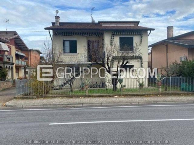 Appartamento in vendita a Basse, Campolongo Maggiore