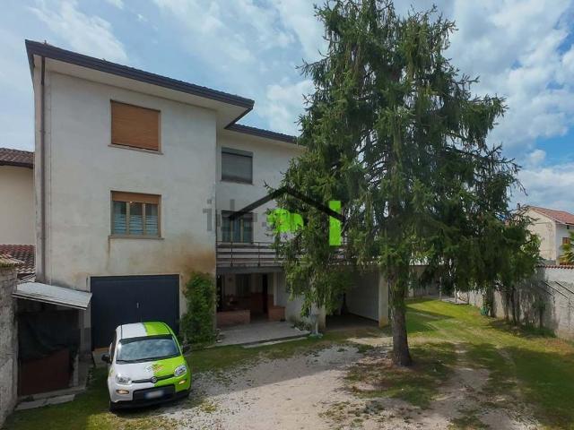 Appartamento in vendita a Arba / Darbe, Pordenone / Pordenon