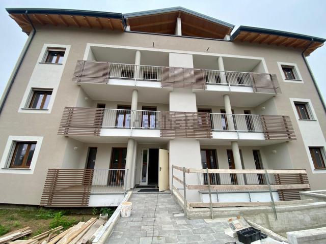 Appartamento in vendita a Casorate Primo, Lombardia