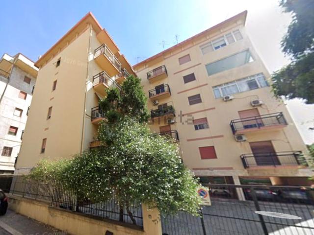 Appartamento in vendita a Calabria, Reggio Calabria