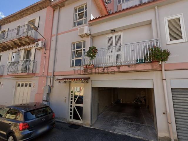 Appartamento in vendita a Santa Lucia Di, Sicilia