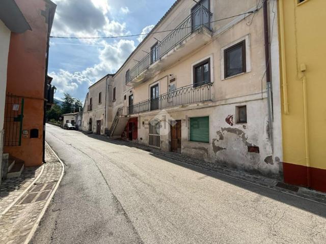 Appartamento in vendita a Melizzano, Campania