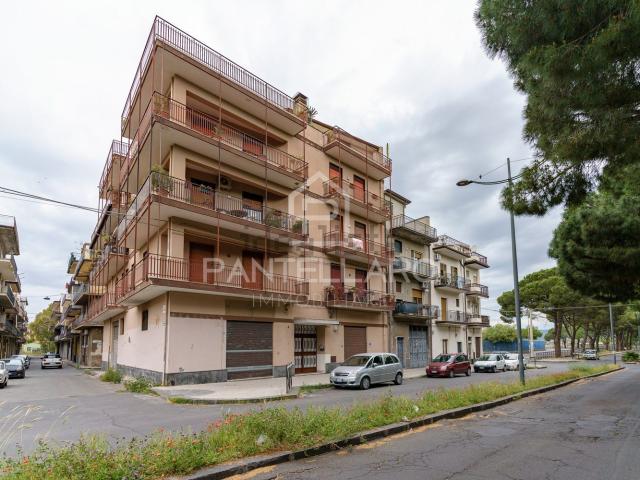 Appartamento in vendita a Paternò, Sicilia