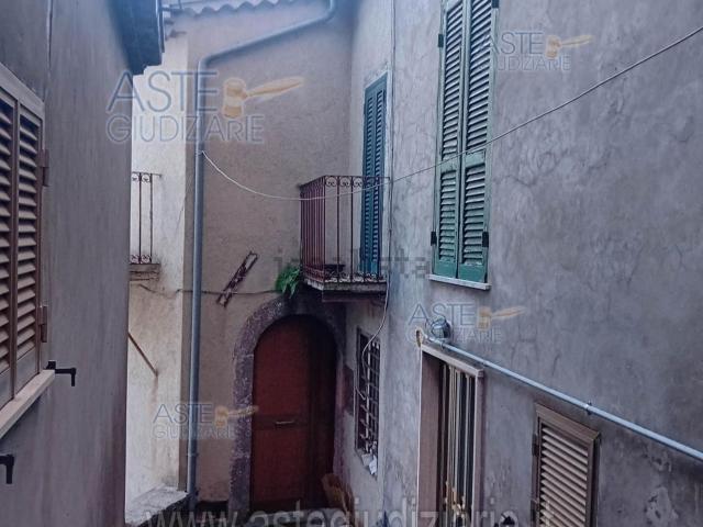 Appartamento in vendita a Sgurgola, Lazio
