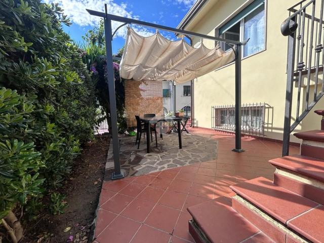 Appartamento in vendita a Cafaggio, Ameglia