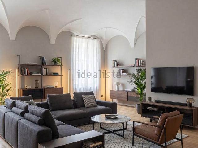 Appartamento in vendita a San Francesco-Giardini Pubblici, Re