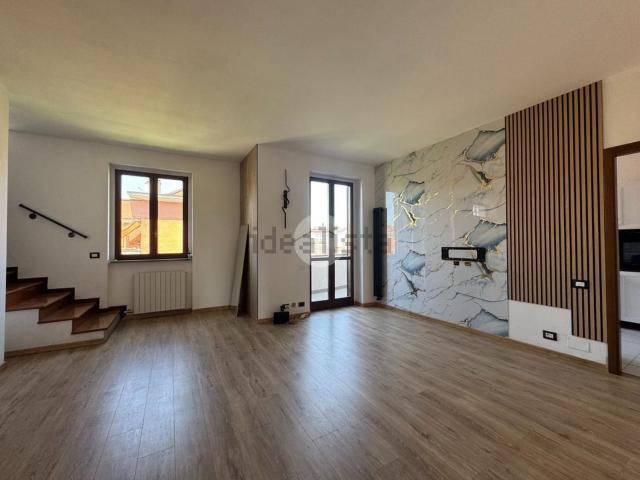 Appartamento in vendita a Cesano Maderno, Lombardia
