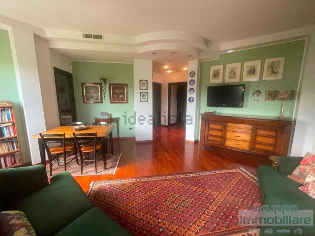 Attico in vendita a Pesaro, Pesaro E Urbino