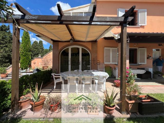 Appartamento in vendita a Rosignano Marittimo, Toscana