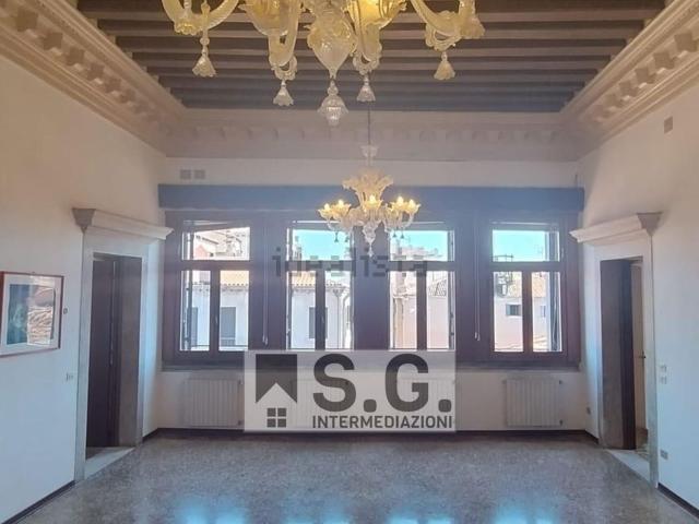Appartamento in vendita a Venezia-Murano-Burano, Venezia