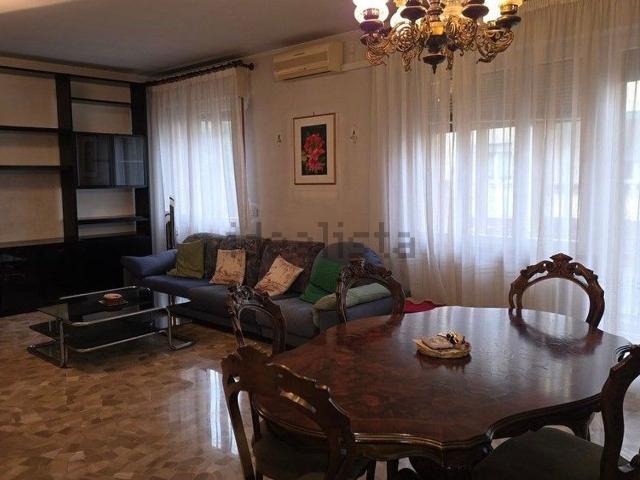 Appartamento in vendita a Mestre-Carpenedo, Venezia