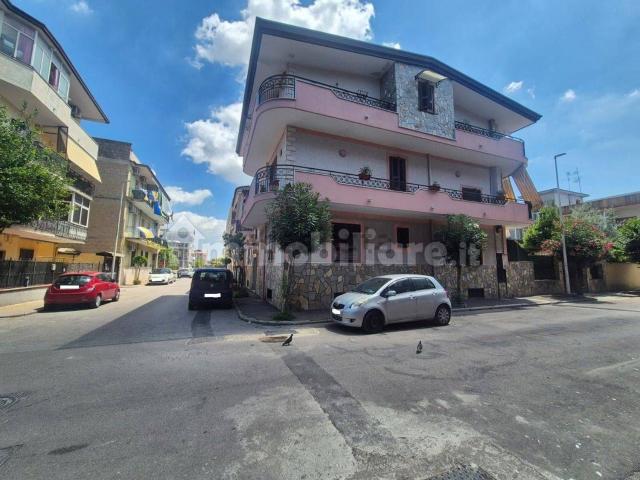 Appartamento in vendita a Crispano, Campania
