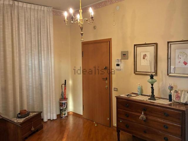 Appartamento in vendita a San Francesco-Giardini Pubblici, Re