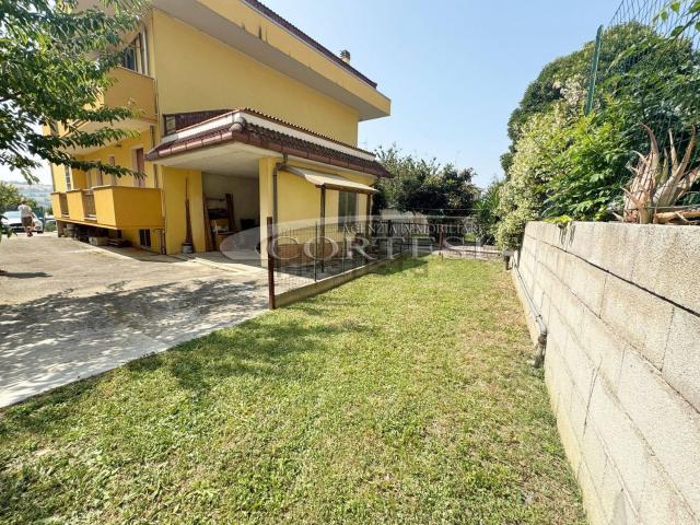 Appartamento in vendita a Castelvecchio, Marche