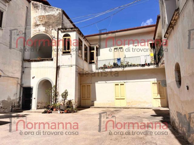 Appartamento in vendita a Borgo San Lorenzo, Aversa