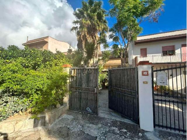 Appartamento in vendita a Salemi, Trapani