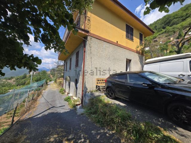 Appartamento in vendita a Molini Di Triora, Liguria