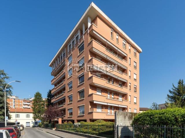 Appartamento in vendita a Sant'Alessandro, Villasanta
