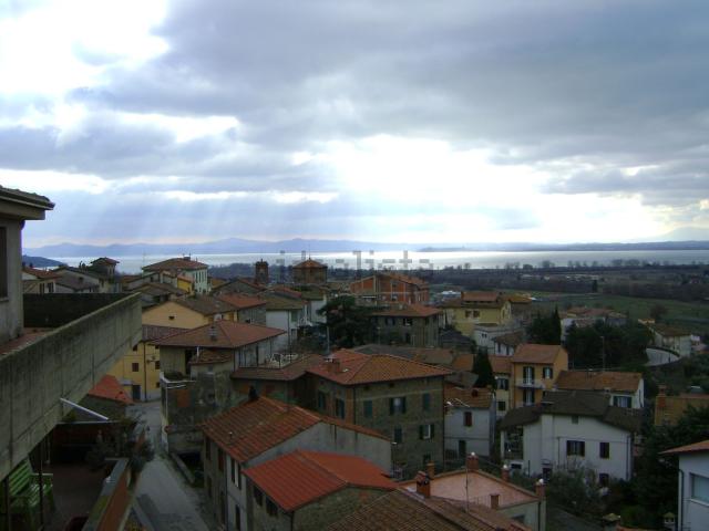 Attico in vendita a Tuoro Sul Trasimeno, Umbria