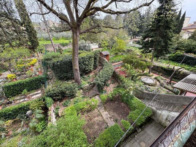 Appartamento in vendita a Quartiere 2, Firenze