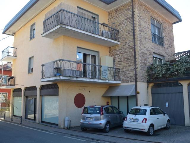 Appartamento in vendita a Sesto Calende, Lombardia