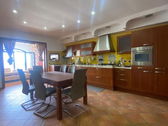 Appartamento in vendita a Marina d'Ischitella, Castel Volturno