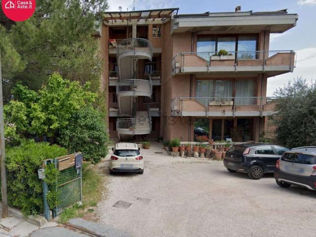 Appartamento in vendita a Monte San Giusto, Macerata