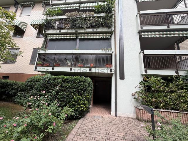 Appartamento in vendita a Robarello, Buccinasco