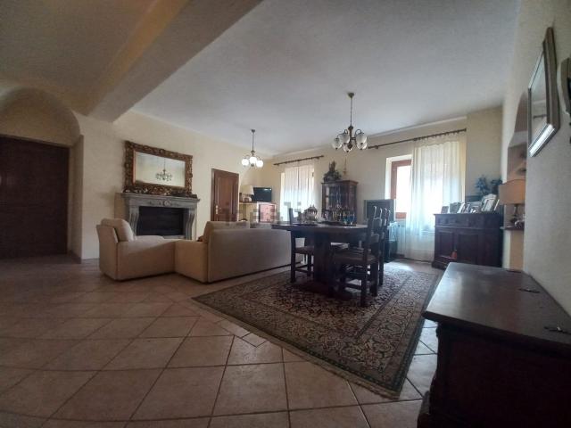 Appartamento in vendita a Sellano, Umbria