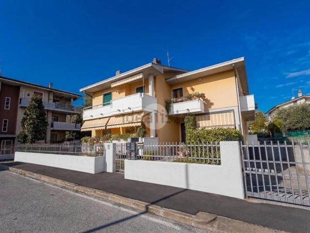 Appartamento in vendita a Siena, Villafranca di Verona