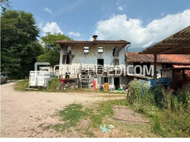 Appartamento in vendita a Feltre, Veneto