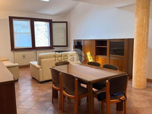 Appartamento in vendita a Comunità montana della valle Camonica, Esine