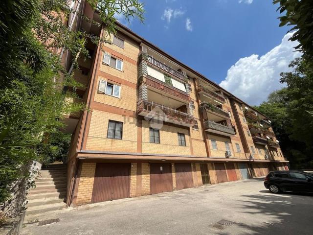 Appartamento in vendita a Santa Maria delle Grazie, Avellino
