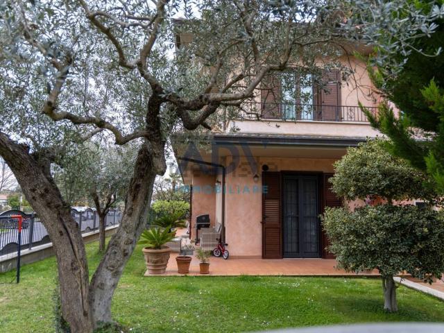 Appartamento in vendita a Assisi, Umbria