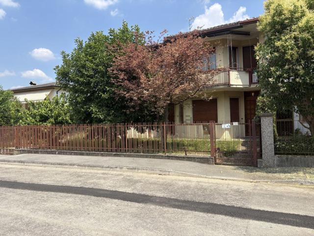 Appartamento in vendita a Torreglia, Padova