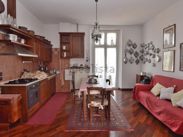 Appartamento in vendita a Veronetta, Verona