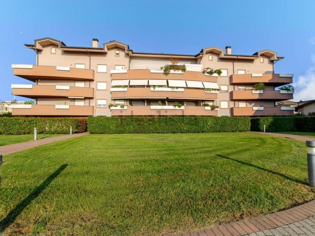 Appartamento in vendita a Cernusco sul Naviglio, Milano