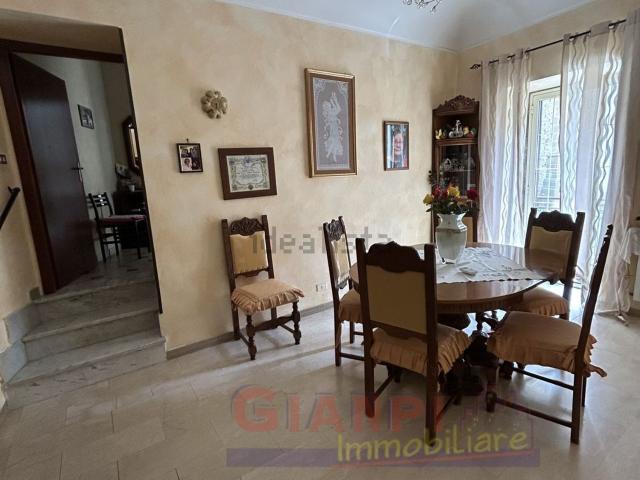 Appartamento in vendita a Casalotto, Piazza