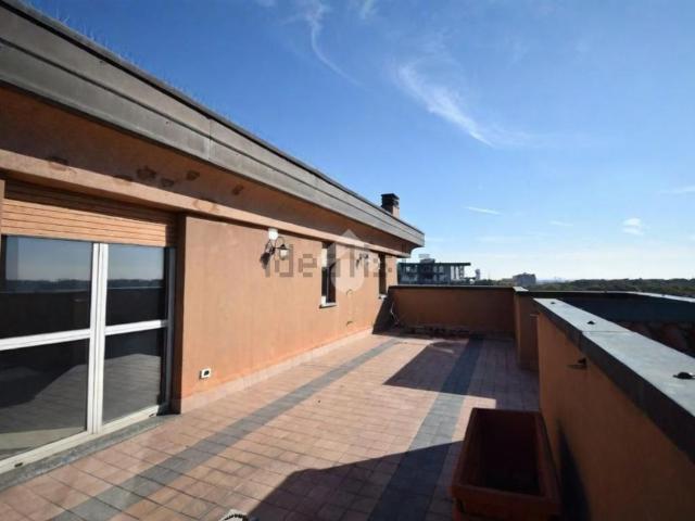 Attico in vendita a Brugherio, Lombardia