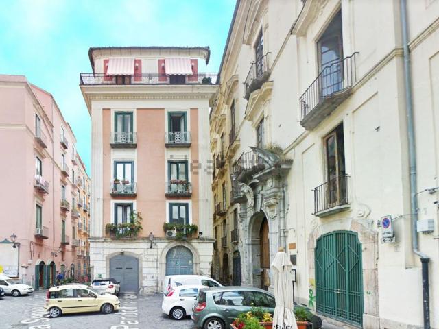 Appartamento in vendita a Salerno, Campania