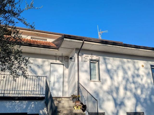 Appartamento in vendita a Isernia, Molise