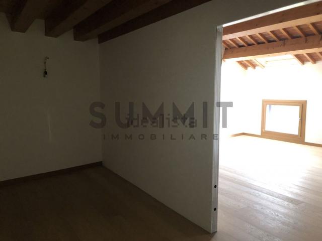 Appartamento in vendita a Schio, Veneto